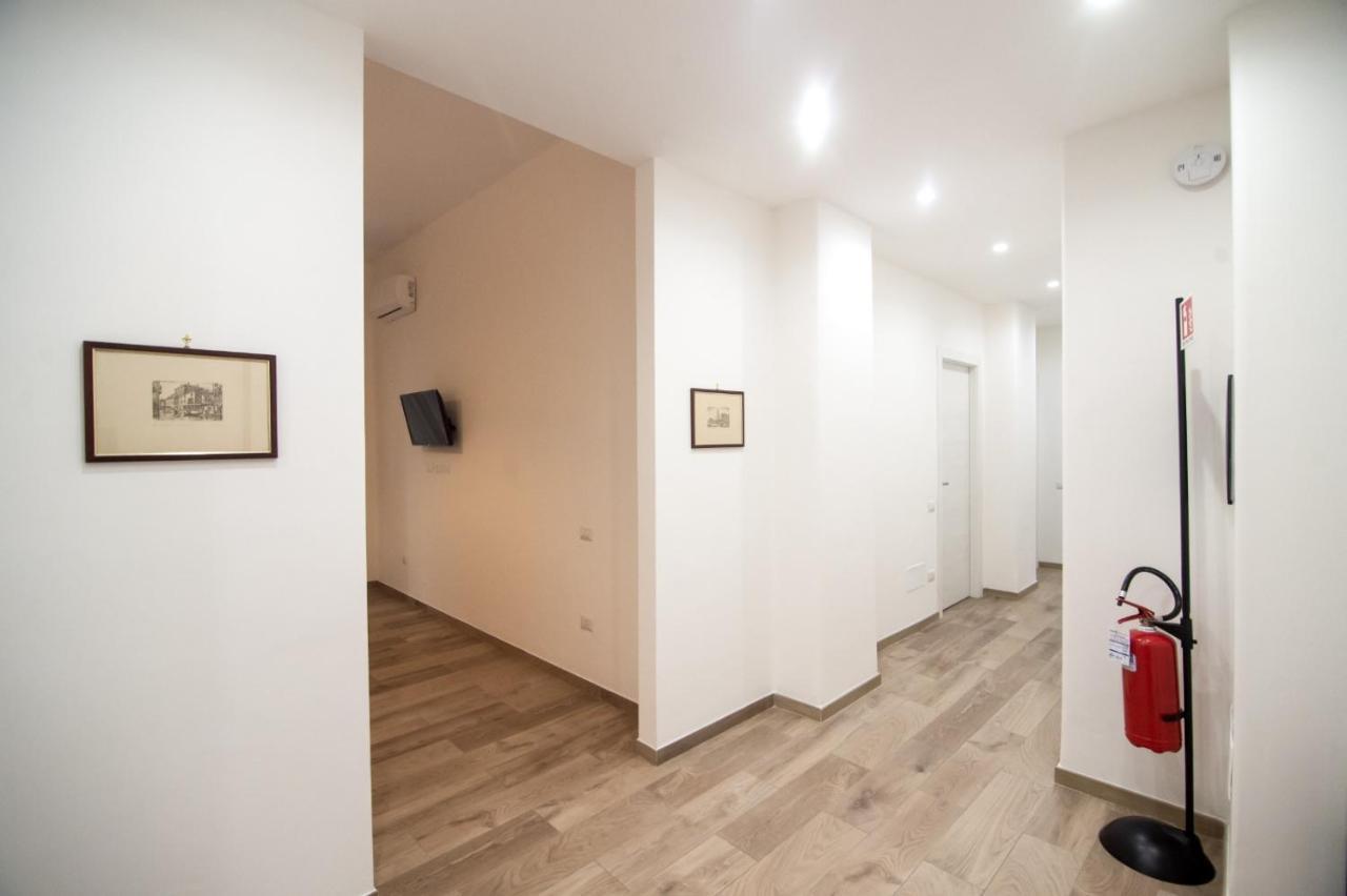 Nizza Apartment In Centro Salerno Exteriör bild