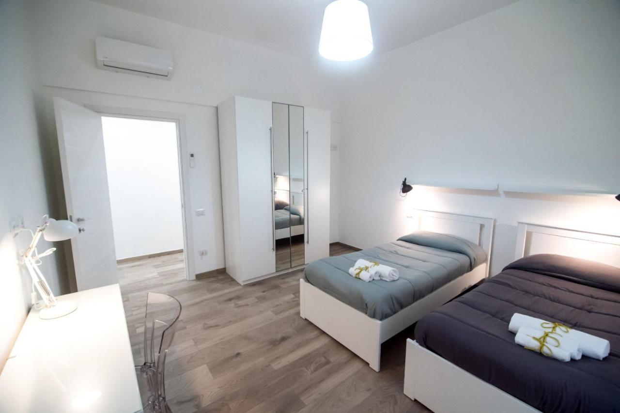 Nizza Apartment In Centro Salerno Exteriör bild