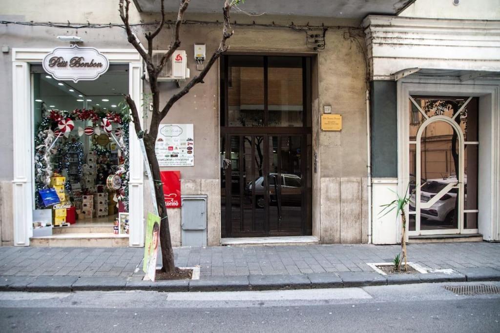 Nizza Apartment In Centro Salerno Exteriör bild