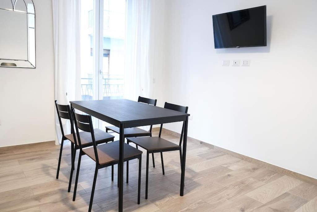 Nizza Apartment In Centro Salerno Exteriör bild